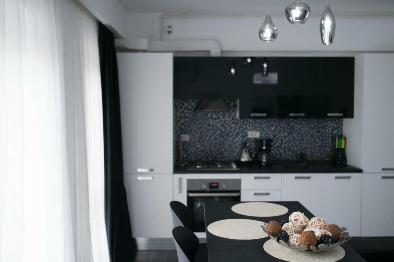 Apartel Black & White Năvodari Εξωτερικό φωτογραφία