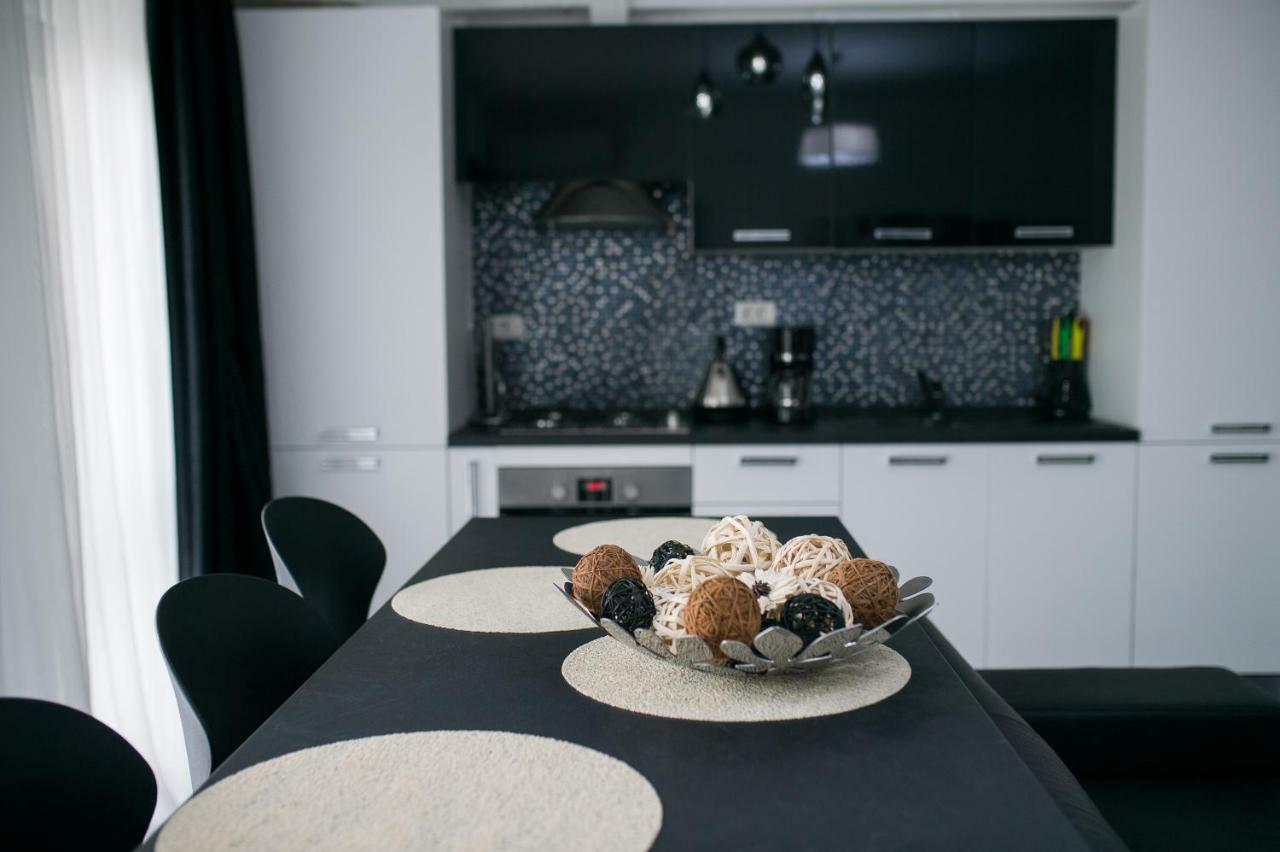 Apartel Black & White Năvodari Εξωτερικό φωτογραφία