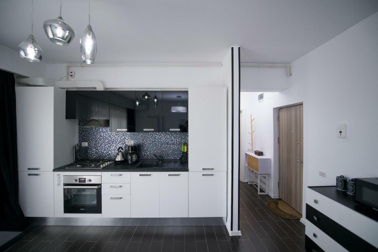 Apartel Black & White Năvodari Εξωτερικό φωτογραφία